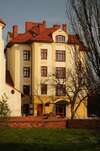 hotel_img